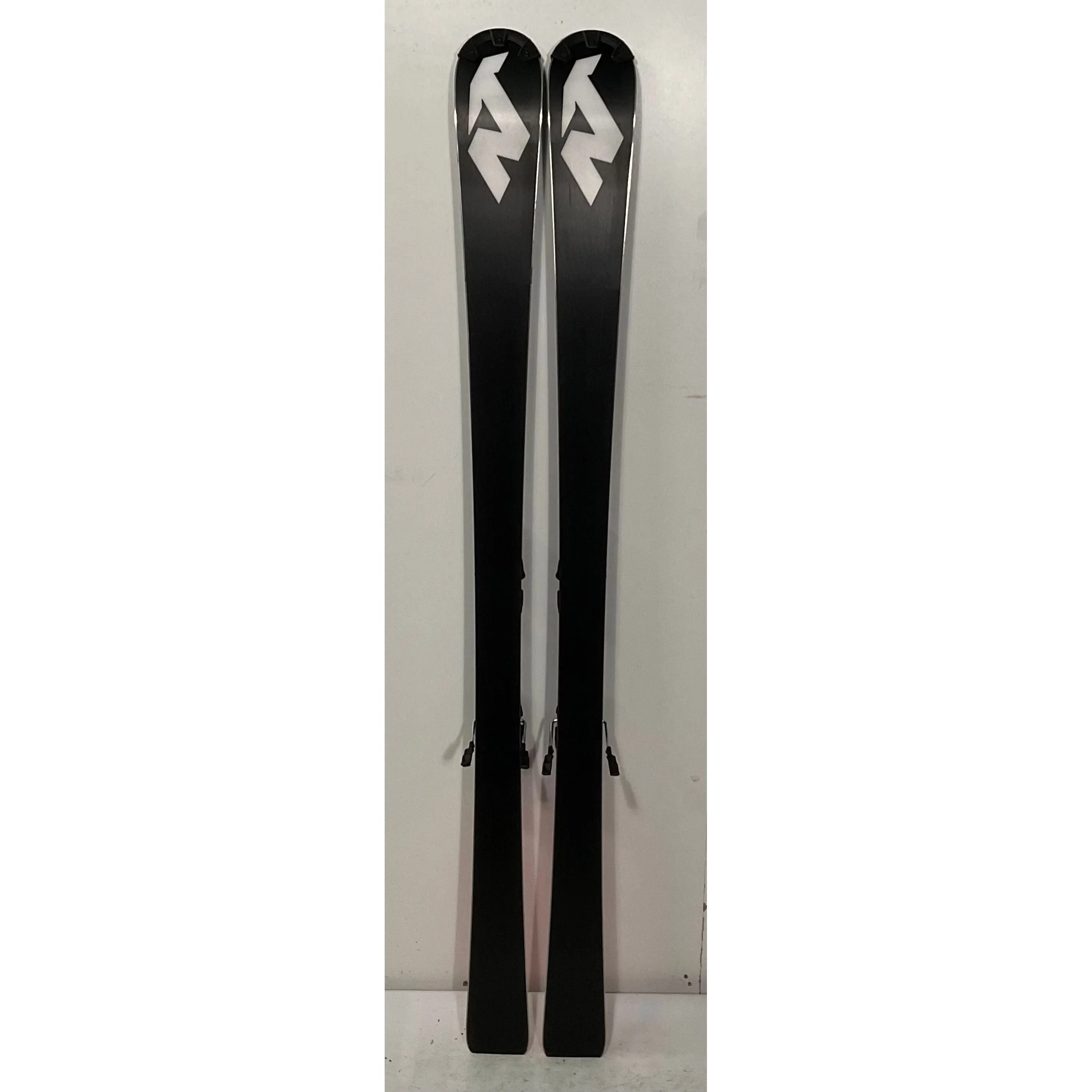 2024 Nordica Dobermann SLJ 149cm Jr Skis w/ TCX10 Bindings