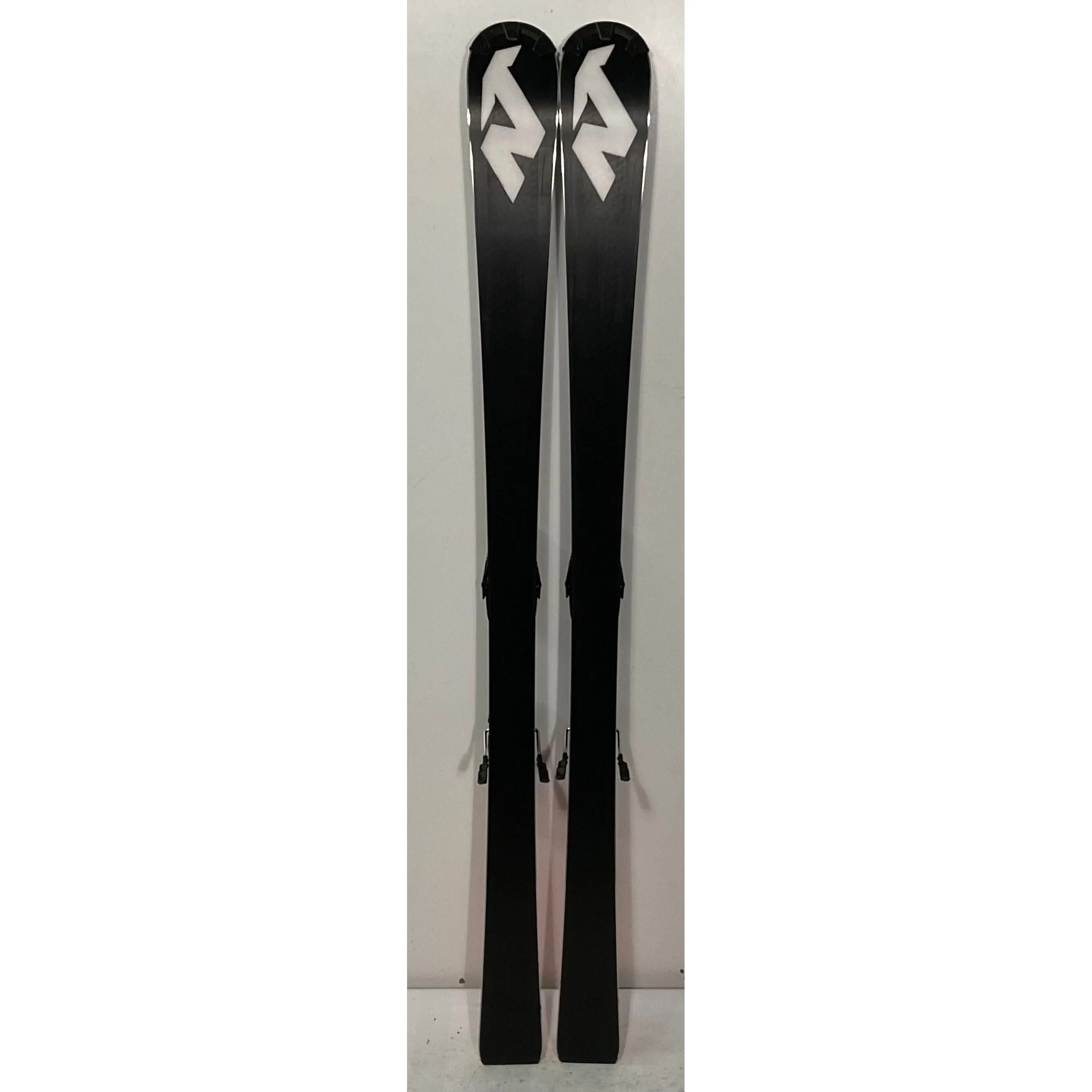 2024 Nordica Dobermann SLJ 149cm Jr Skis w/ Xcomp12 Bindings