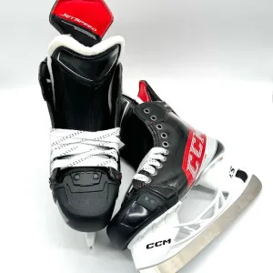 CCM Jetspeed FT4 Pro - Pro Stock Hockey Skates - Size 6.75