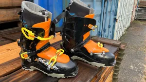 Italian Scarpa Vector Touring Ski Boots - in good condition but with two structural faults