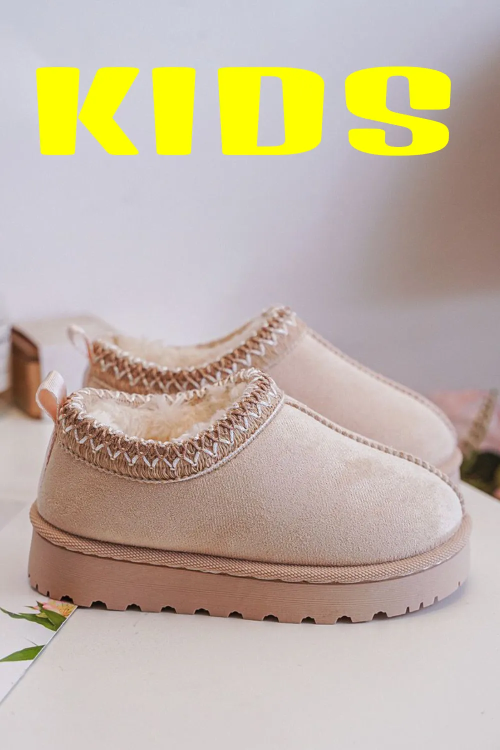 KIDS EMBROIDERY DETAIL FAUX FUR LINING SLIPPERS IN BEIGE 25-30 SIZES