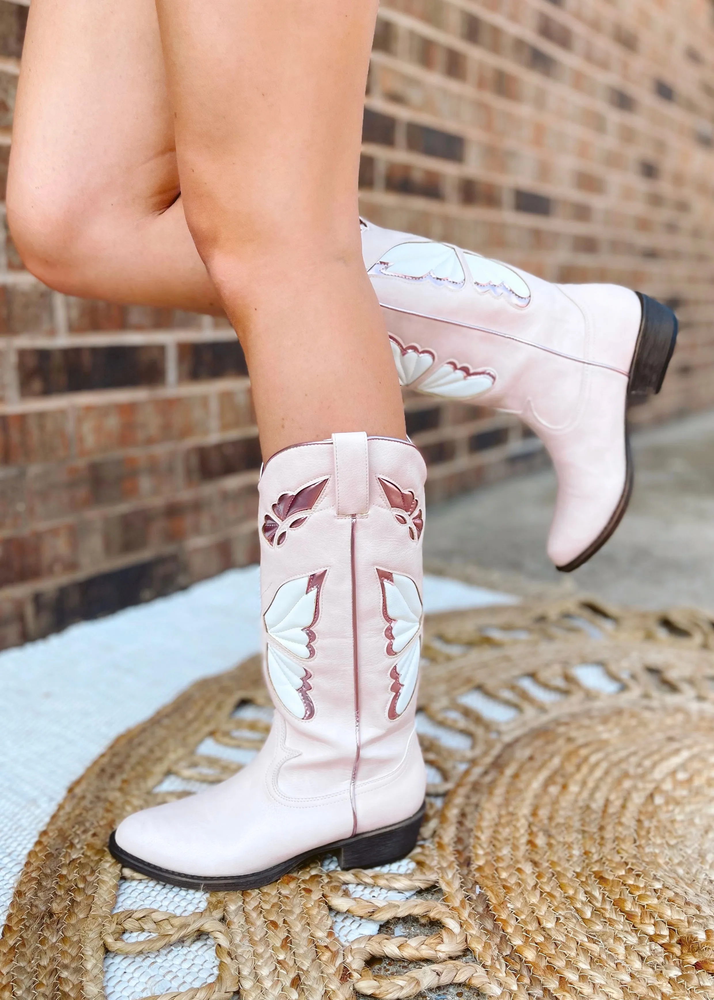 MATSSIE Mariposa Boot | pink