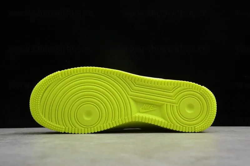 NikeWMNS Air Force 1 AF1 Utility - Volt