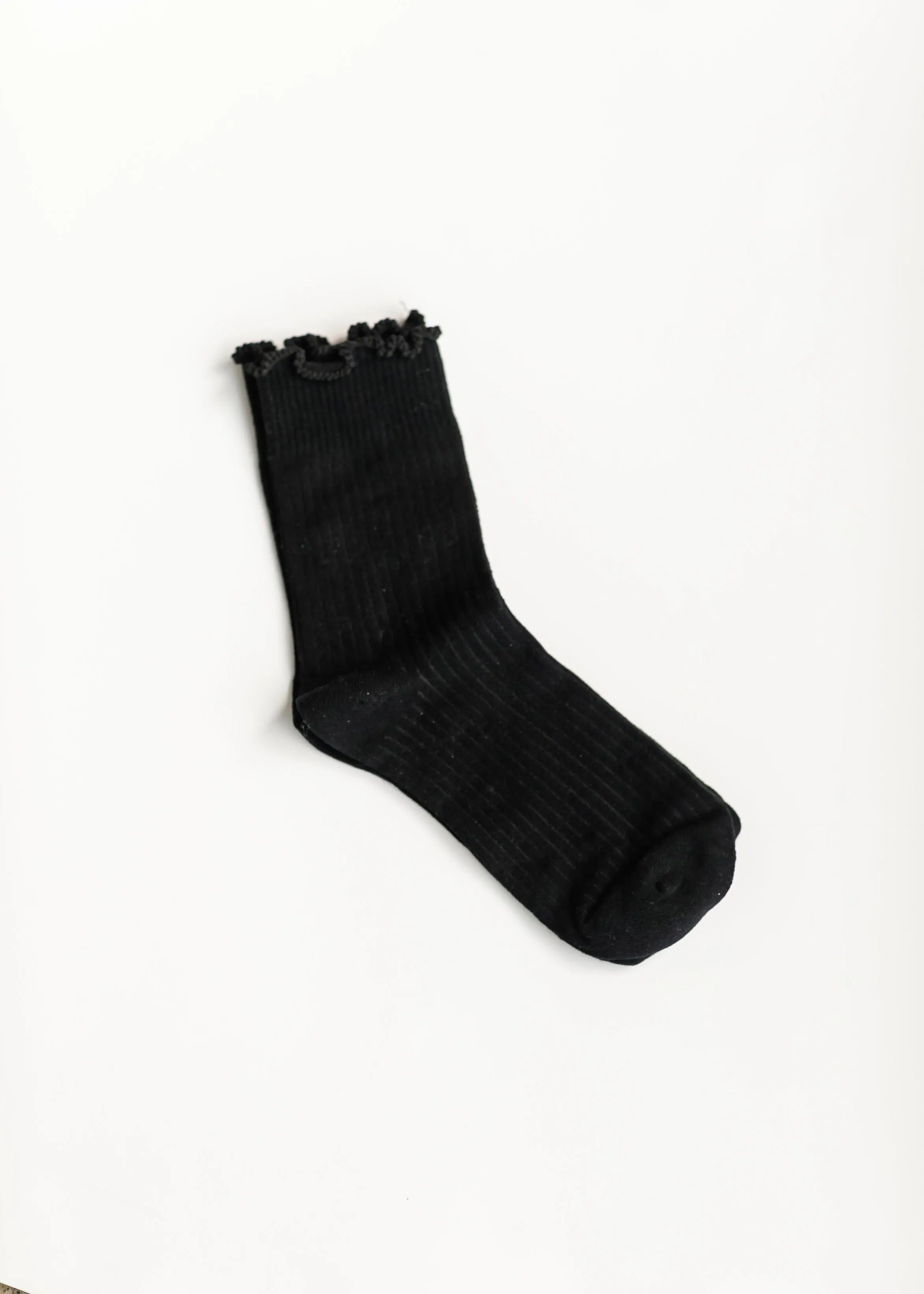 Ribbed Ruffle Cuff Calf Socks