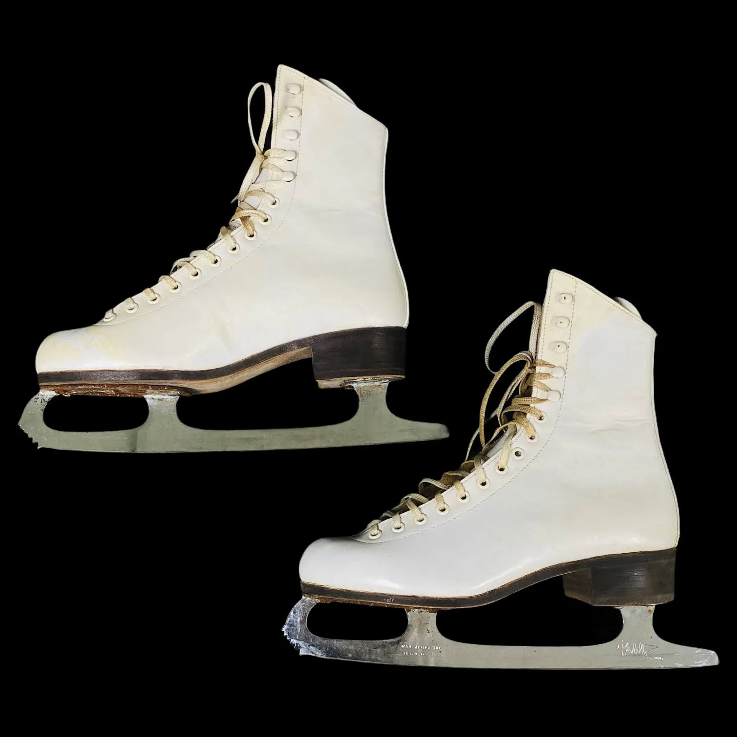 Riedell Vintage Womens White 11" Blade Figure Skating Boots