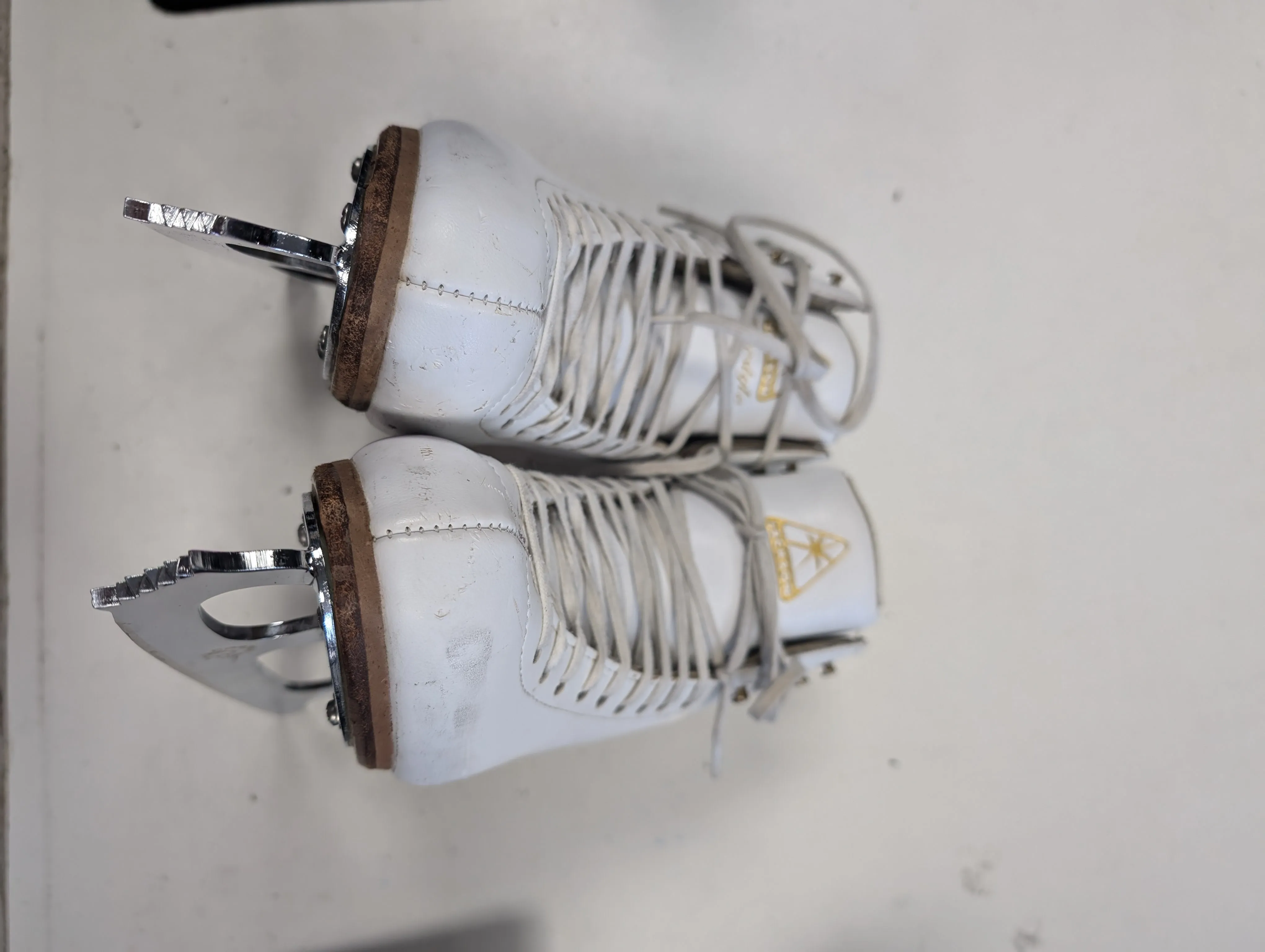 Used Jackson Freestyle Size 5 C Figure Skates