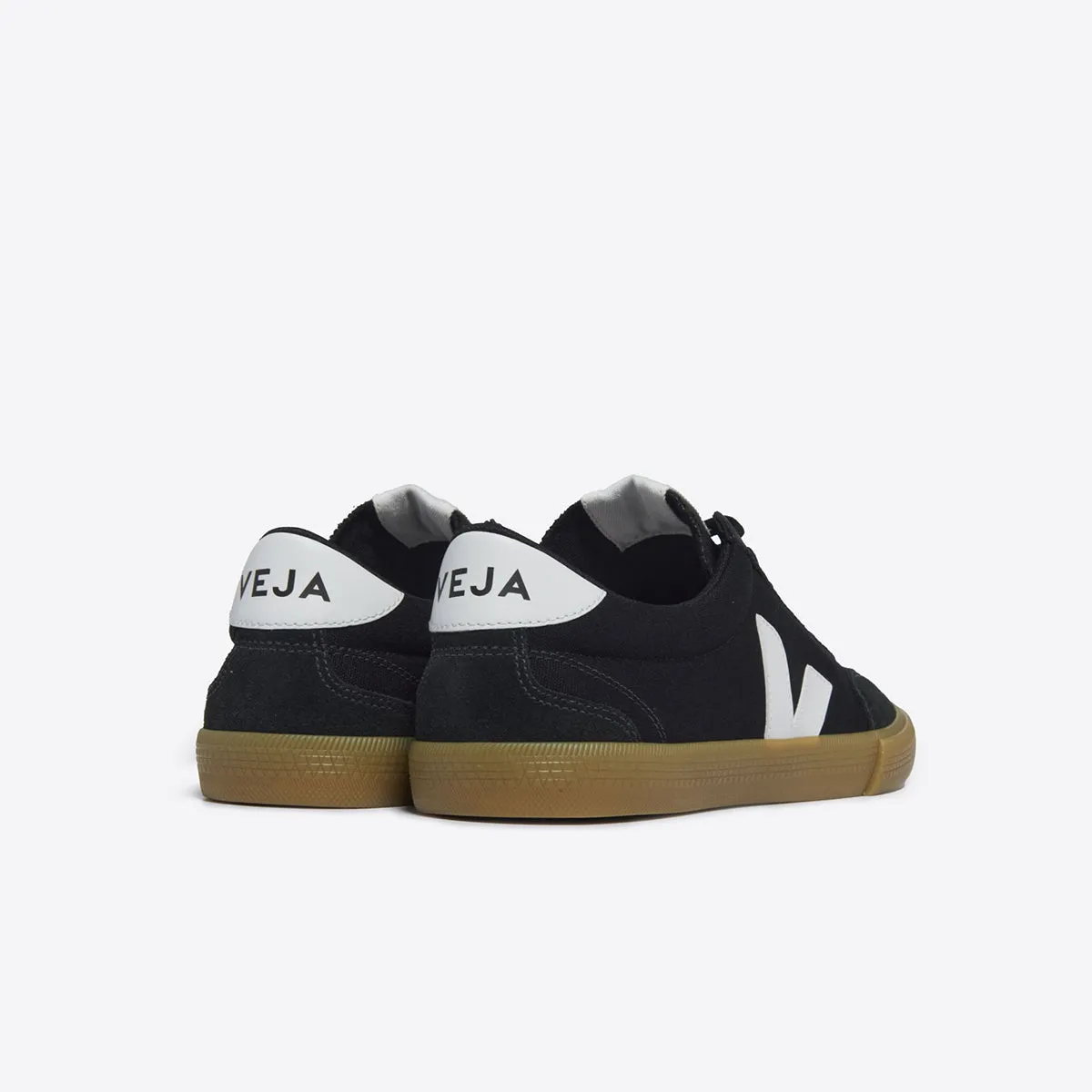 Veja - Volley Canvas Trainers in Black/White/Natural